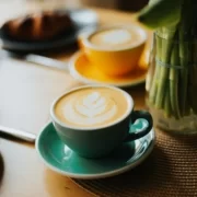 maria-l-DgcuRxxBWVM-unsplash Капучино